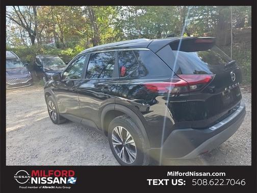 White 2023 Nissan Rogue SV