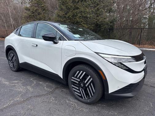 White / Black 2026 Nissan Leaf SV+