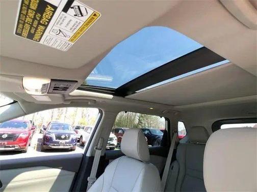 Everest White P 2026 Nissan Rogue SV