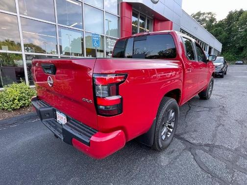 2025 Nissan Frontier SV
