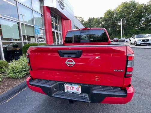 2025 Nissan Frontier SV