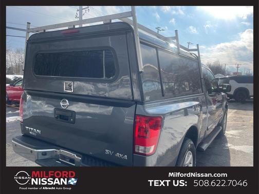 2014 Nissan Titan SV