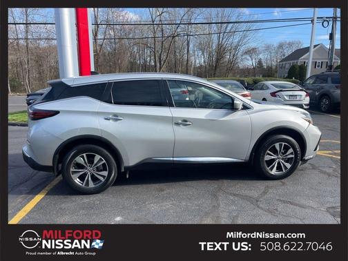 Brilliant Silver Metallic 2022 Nissan Murano S