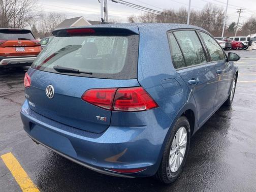 2017 Volkswagen Golf TSI S 4-Door