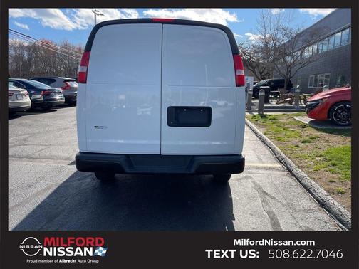 Summit White 2022 Chevrolet Express 3500 Work Van