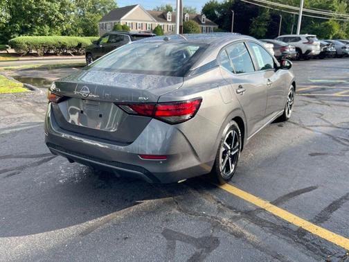 Gun Metallic 2024 Nissan Sentra SV