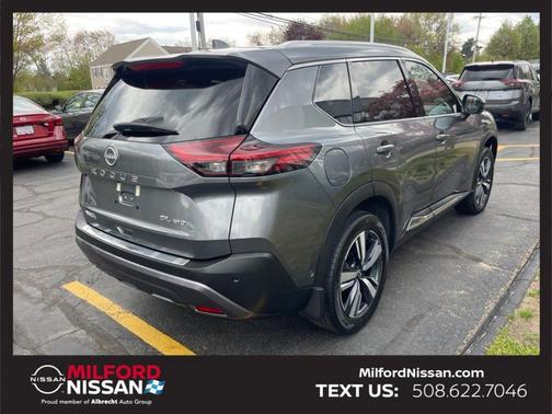 Gun Metallic 2023 Nissan Rogue SL