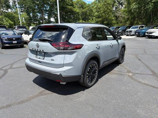 Boulder Gray Pearl 2026 Nissan Rogue ARMOR