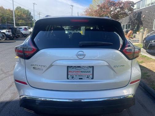2023 Nissan Murano SV