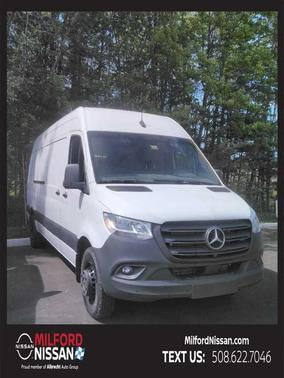 Arctic White 2022 Mercedes-Benz Sprinter 3500 170 WB