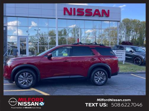 Scarlet Ember 2023 Nissan Pathfinder SV