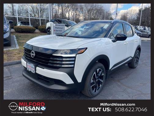 2t Wht Blk Roof 2026 Nissan Kicks SV