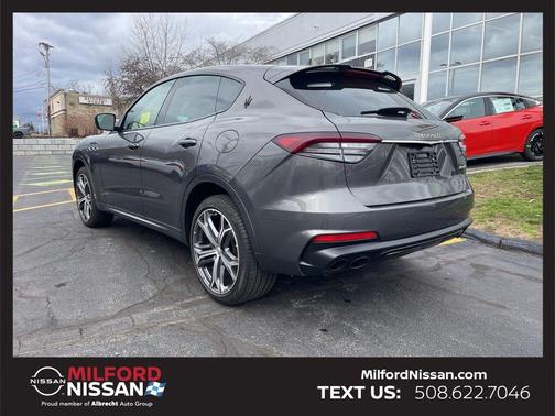 Grigio Metallic 2022 Maserati Levante Modena