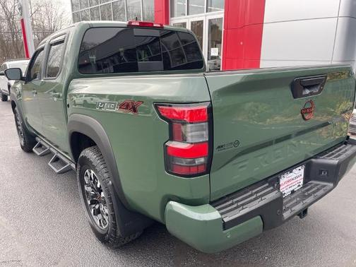 2024 Nissan Frontier PRO-4X