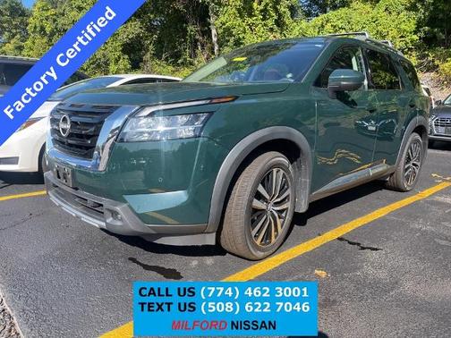 2023 Nissan Pathfinder Platinum