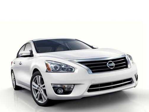 Saharan Stone Metallic 2013 Nissan Altima 3.5 S