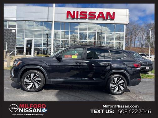 Deep Black Pearl Effect 2025 Volkswagen Atlas 2.0T SE