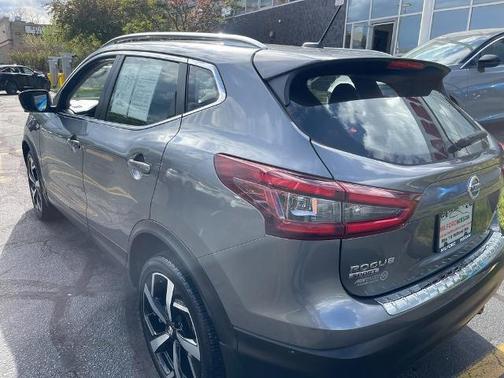 2021 Nissan Rogue Sport SL