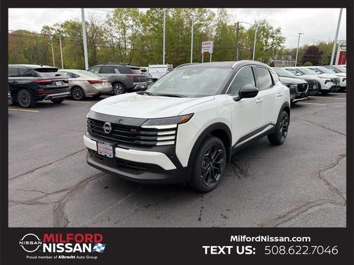 2t Wht Blk Roof 2026 Nissan Kicks SR
