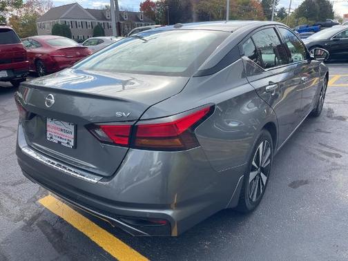 2020 Nissan Altima 2.5 SV