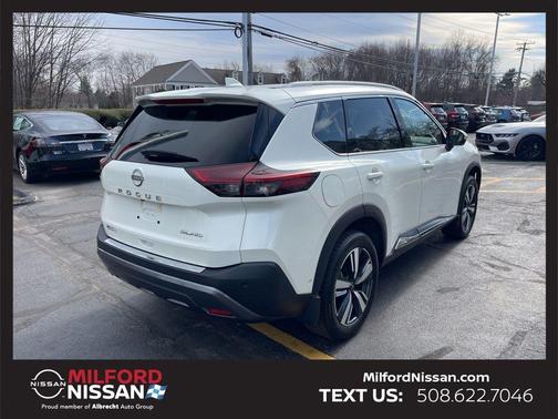 2023 Nissan Rogue SL