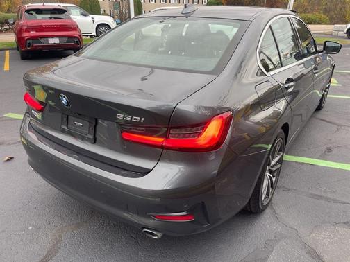 2021 BMW 330 i xDrive