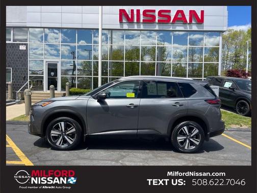 Gun Metallic 2024 Nissan Rogue SL