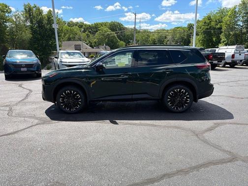 Obsidian Black 2026 Nissan Rogue