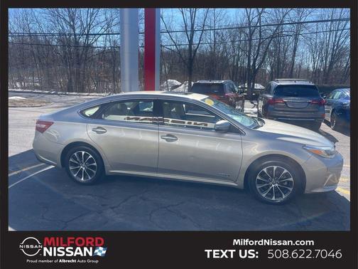 2018 Toyota Avalon Hybrid XLE Premium