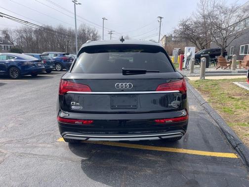 2023 Audi Q5 40 Premium