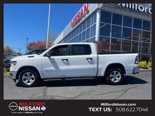 Bright White Clearcoat 2023 RAM 1500 Big Horn