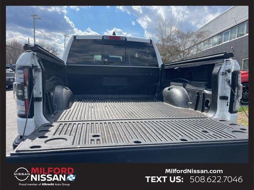 Bright White Clearcoat 2023 RAM 1500 Big Horn