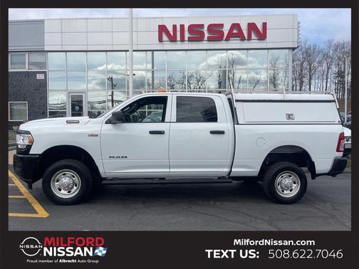 Bright White Clearcoat 2022 RAM 2500 Tradesman