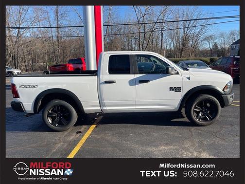 Bright White Clearcoat 2022 RAM 1500 Classic SLT
