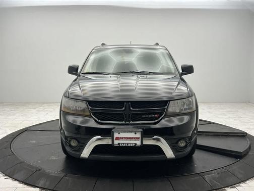 Pitch Black Clearcoat 2019 Dodge Journey Crossroad