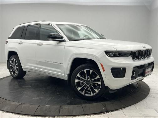 2022 Jeep Grand Cherokee 4xe Overland