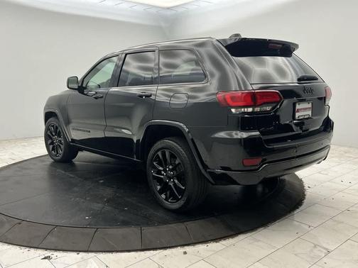 2021 Jeep Grand Cherokee Laredo