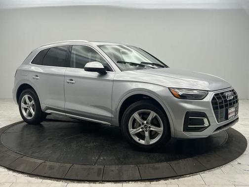 2023 Audi Q5 40 Premium