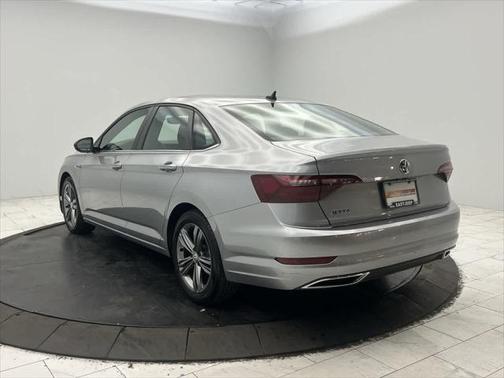 2021 Volkswagen Jetta 1.4T R-Line