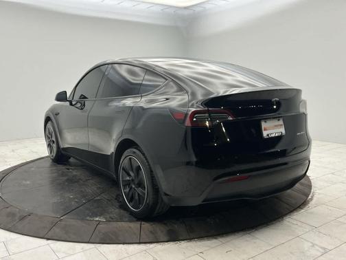 2024 Tesla Model Y Long Range Dual Motor All-Wheel Drive