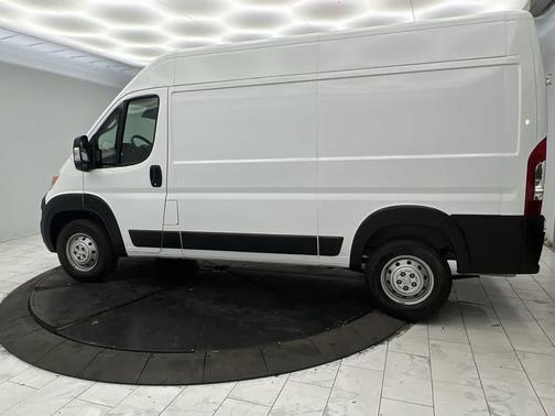 Bright White Clearcoat 2023 RAM ProMaster 2500 High Roof