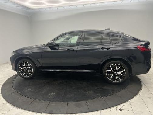 2022 BMW X4 M40i