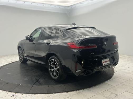 2022 BMW X4 M40i