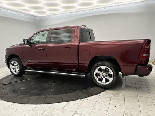 Delmonico Red Pearlcoat 2022 RAM 1500 Big Horn/Lone Star