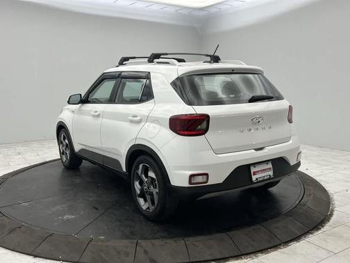 Lunar White 2023 Hyundai VENUE SEL
