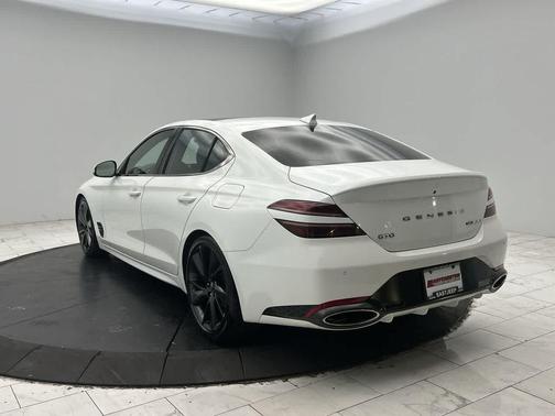 2022 Genesis G70 3.3T AWD