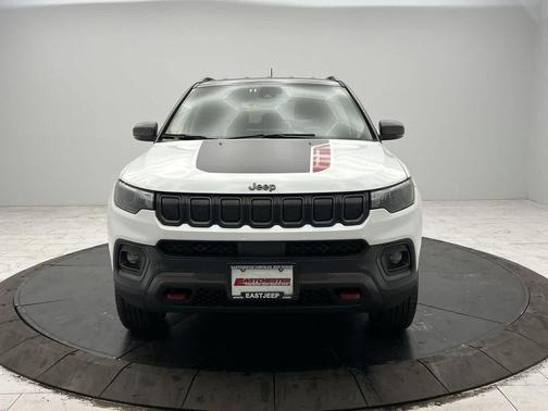 Bright White Clearcoat 2022 Jeep Compass Trailhawk