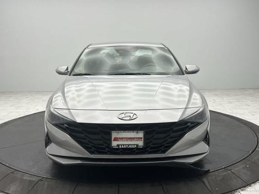 2021 Hyundai ELANTRA SE