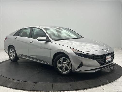 2021 Hyundai ELANTRA SE