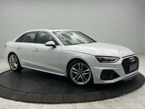 2023 Audi A4 45 S line Premium Plus